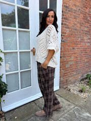 Antique Cream Cosy Diamond Knit Sofia