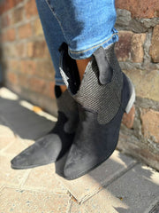 Black Weaved Panel Western Boots