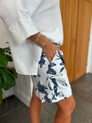White Flower Print Shorts Saffy