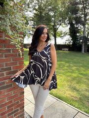 Black Abstract Swirl Vest Isabella