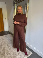 Chocolate Comfort Set Amelia