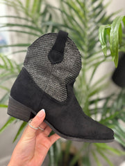 Black Weaved Panel Western Boots