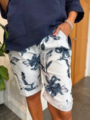 White 3/4 Flower Print Shorts Saffy