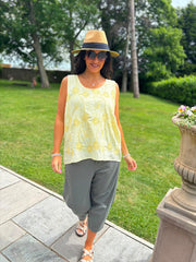 Lemon Embroidered Daisy Pattern Vest Stella