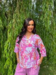 Lipstick Tropical Leaf Top Mercy