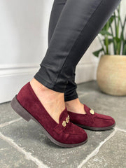 Wine Hammered Disc Chain Loafer