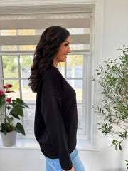 Black Essential Sweatshirt Angela