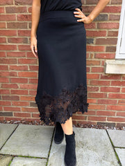 Black Floral Applique Knit Skirt Dina