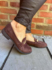 Chocolate Hammered Disc Chain Loafer