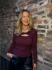 Wine Twist Front Ribbed Top Emma