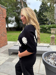 Black Daisy Knit Harmony