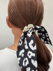 Black Leopard Beaded Bobble