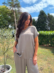 Mocha Shimmer Tee Aubrey