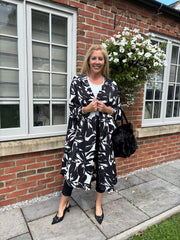 Monochrome Longline Hooded Shirt Brooklyn