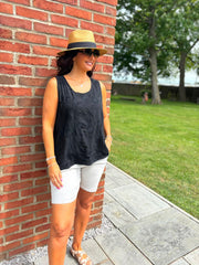 Black Embroidered Daisy Pattern Vest Stella