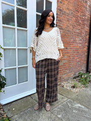 Antique Cream Cosy Diamond Knit Sofia