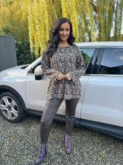 Chocolate Leopard Knit Tamsin