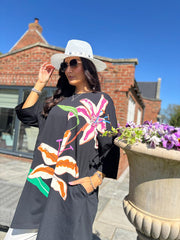 Black Lily Print Tee Scarlett