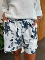 White Flower Print Shorts Saffy