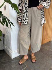 Mocha Barrel Leg Pocket Front Trousers