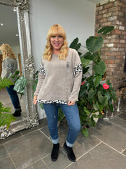 Stone Animal Trim Textured Top Ada