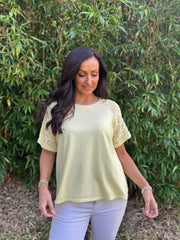 Lemon Net Sleeve Applique Tee Gemma