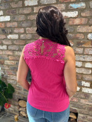 Lipstick Crochet Floral Ribbed Vest Olivia