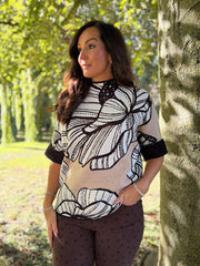 Stone Sketch Floral Knit Lyra