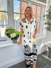 Black Coastal Border Dress Lilia