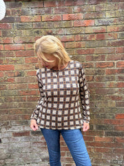 Stone Tartan Super Soft Round Neck