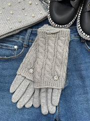 Grey Two Piece Gloves Set