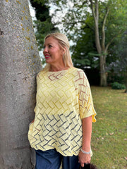 Lemon Abstract Pattern Knit Tori