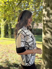 Stone Sketch Floral Knit Lyra