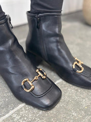 Black Chain Link Boots