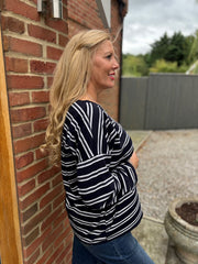 Navy Striped Top Pria
