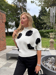 Winter White Daisy Knit Harmony