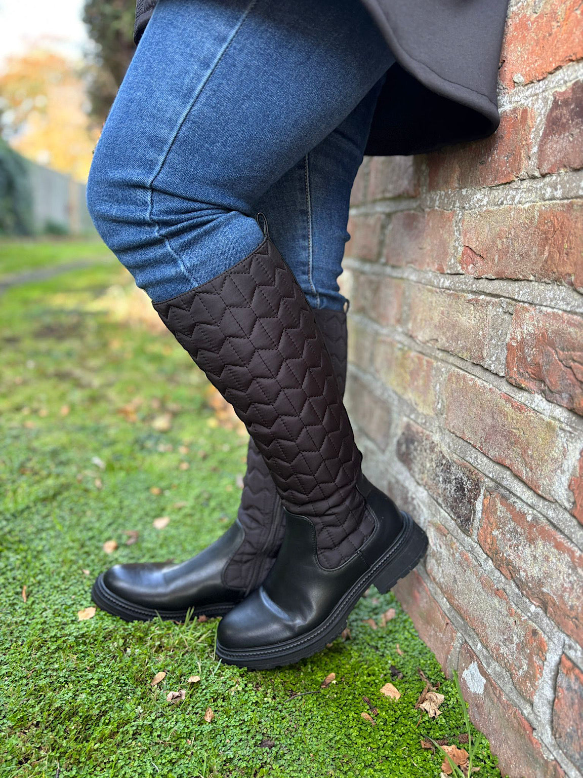 Black Quilted Knee High Boots – Tillett's