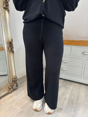 Black Drawstring Short Knitted Trousers Georgina