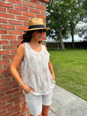 Stone Embroidered Daisy Pattern Vest Stella