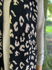 Black Leopard Hat and Scarf Set