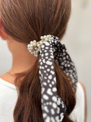 Black Speckled Beaded Bobble