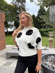 Winter White Daisy Knit Harmony