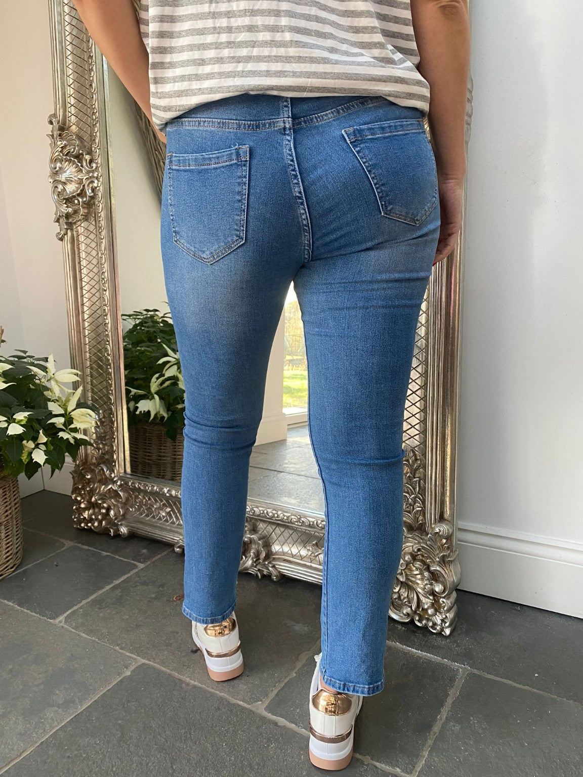 Denim Cargo Style Drawstring Jeans – Tillett's