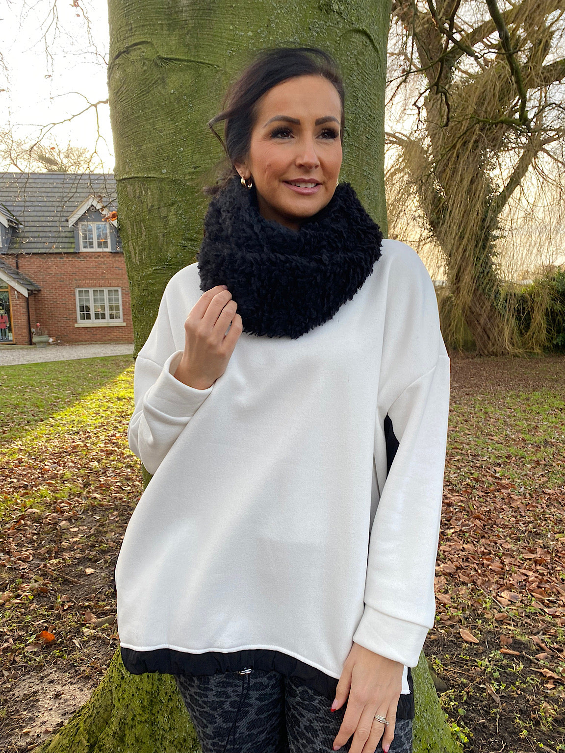 Drawstring hem hoodie deals